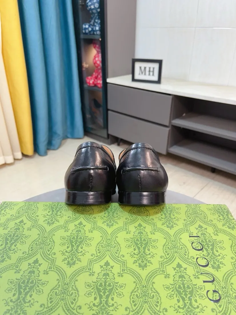 Men's shoes 💰500🌹🌹【GUCCI】The most popular classic Gucci leather shoes. Synchronized with the official website, the upper is made of Italian first-layer cowhide ➕cowhide lining, with unique brand and unique craftsmanship. Highlighting the hot style of the new year. Stop hesitating, stop wandering, get it now. Number: 38--44